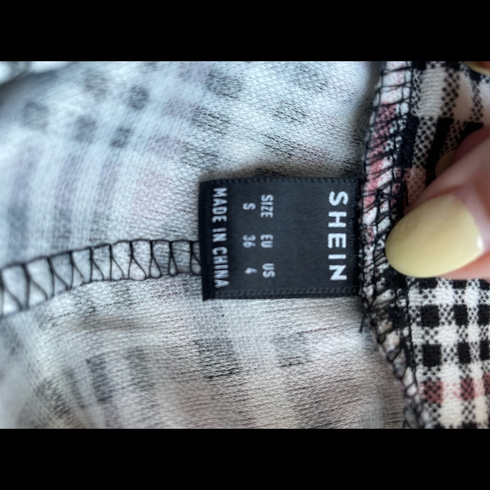 Elastic plaid pants! 👖 - Picture 2 of 3